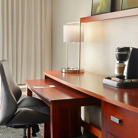 Courtyard By Marriott Atlanta Airport South/Sullivan Road College Park Zewnętrze zdjęcie