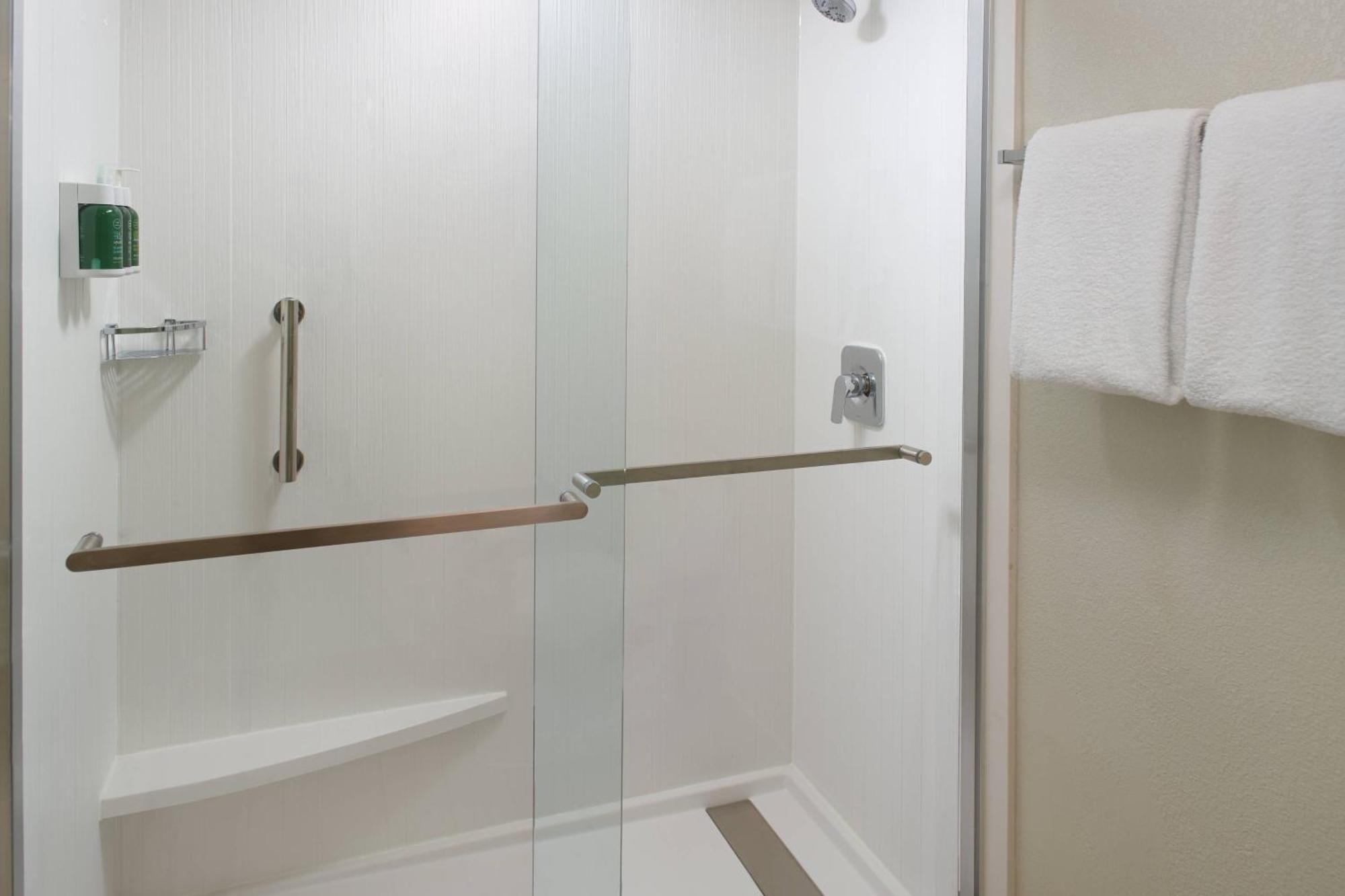Courtyard By Marriott Atlanta Airport South/Sullivan Road College Park Zewnętrze zdjęcie