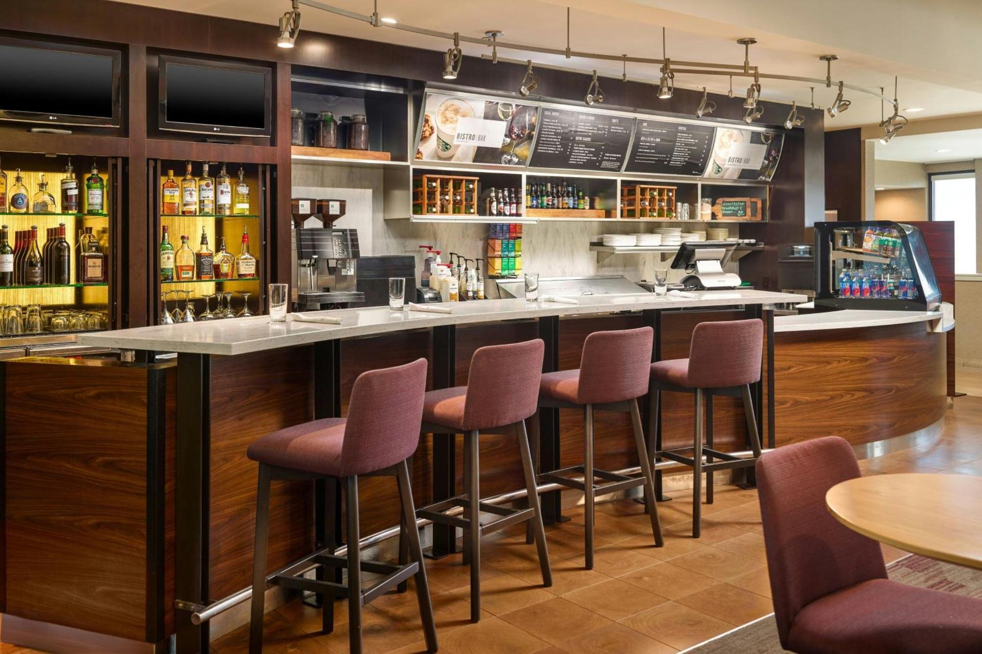 Courtyard By Marriott Atlanta Airport South/Sullivan Road College Park Zewnętrze zdjęcie