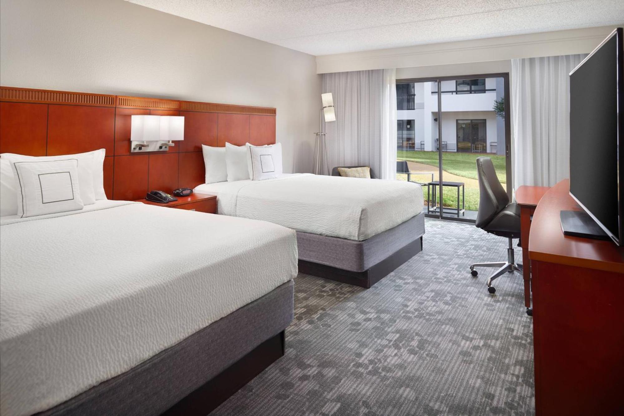 Courtyard By Marriott Atlanta Airport South/Sullivan Road College Park Zewnętrze zdjęcie