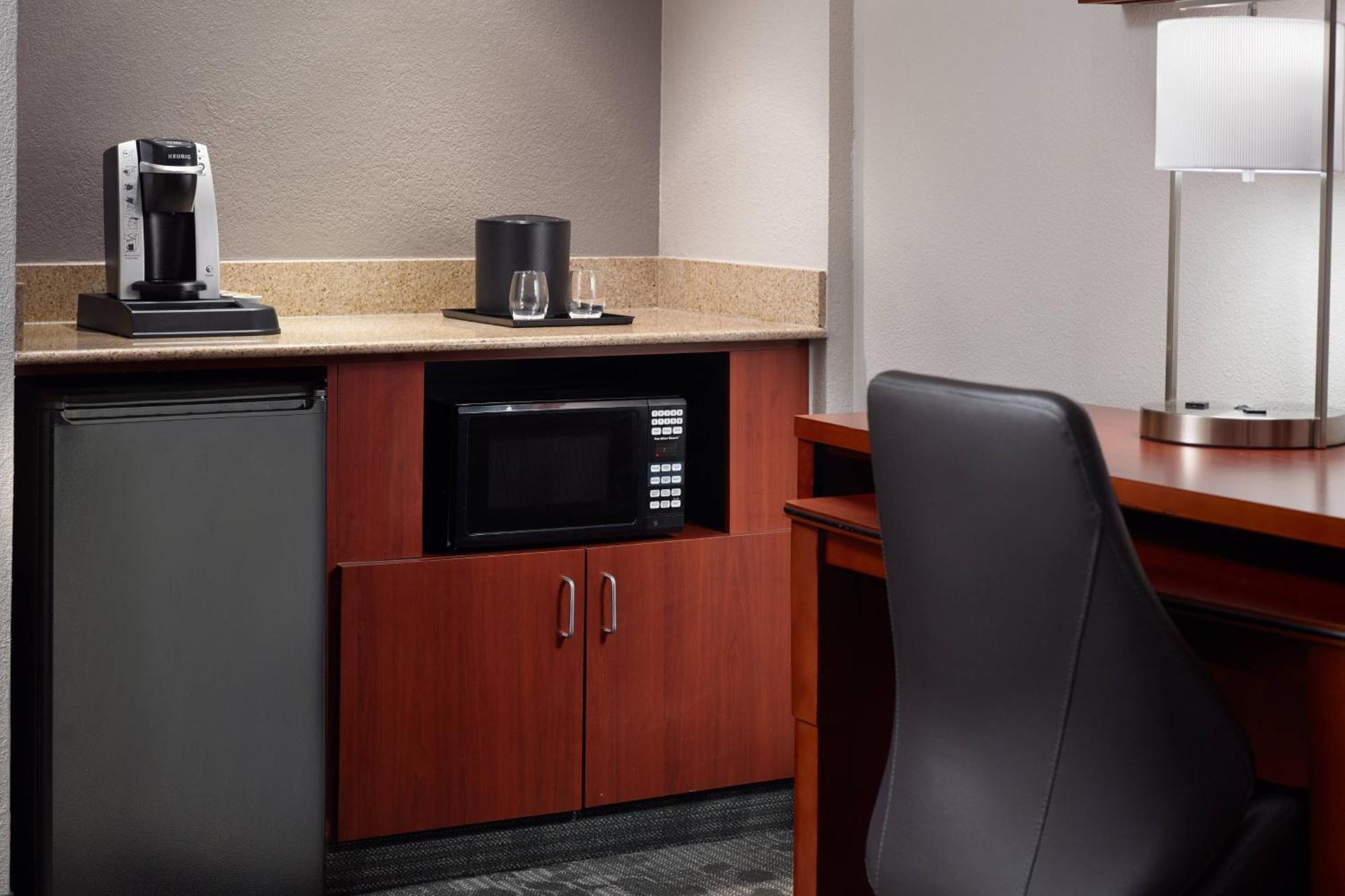 Courtyard By Marriott Atlanta Airport South/Sullivan Road College Park Zewnętrze zdjęcie