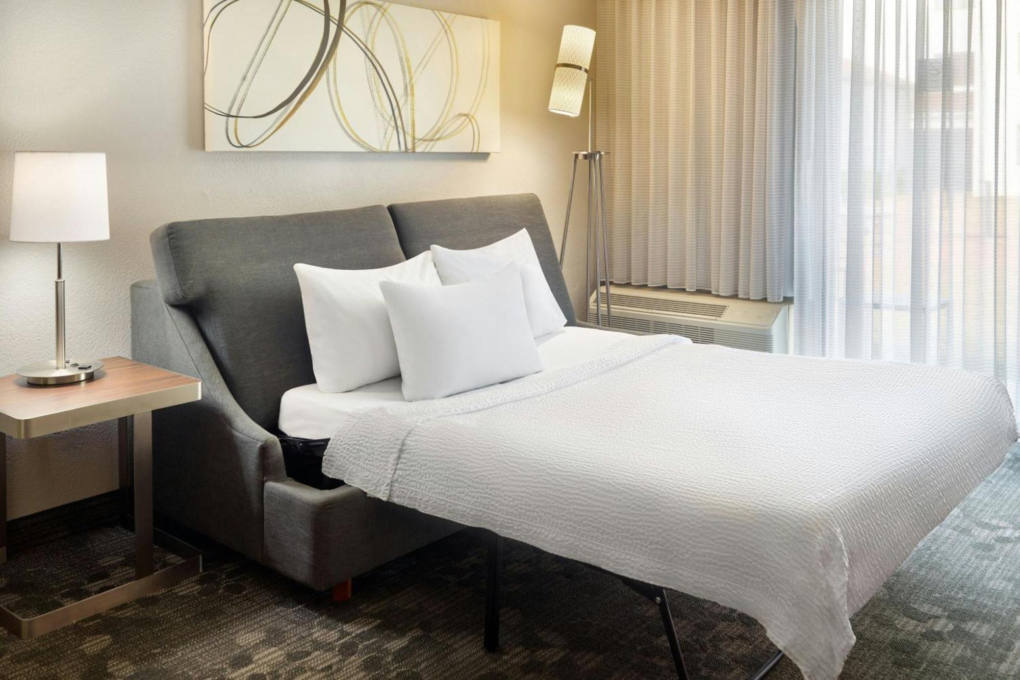 Courtyard By Marriott Atlanta Airport South/Sullivan Road College Park Zewnętrze zdjęcie