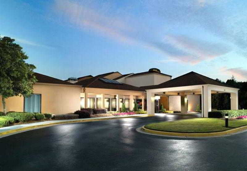 Courtyard By Marriott Atlanta Airport South/Sullivan Road College Park Zewnętrze zdjęcie