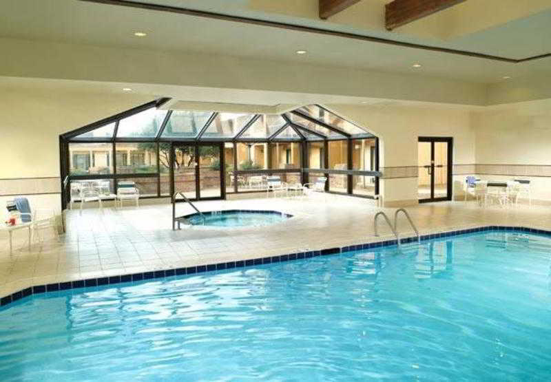 Courtyard By Marriott Atlanta Airport South/Sullivan Road College Park Udogodnienia zdjęcie